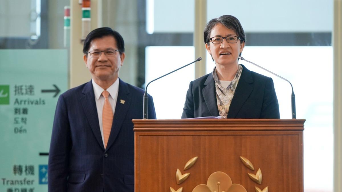 外交部長林佳龍陪同副總統蕭美琴應邀赴歐洲出席「對中政策跨國議會聯盟」（IPAC）布魯塞爾年會演講返國談話。（圖／林佳龍臉書）