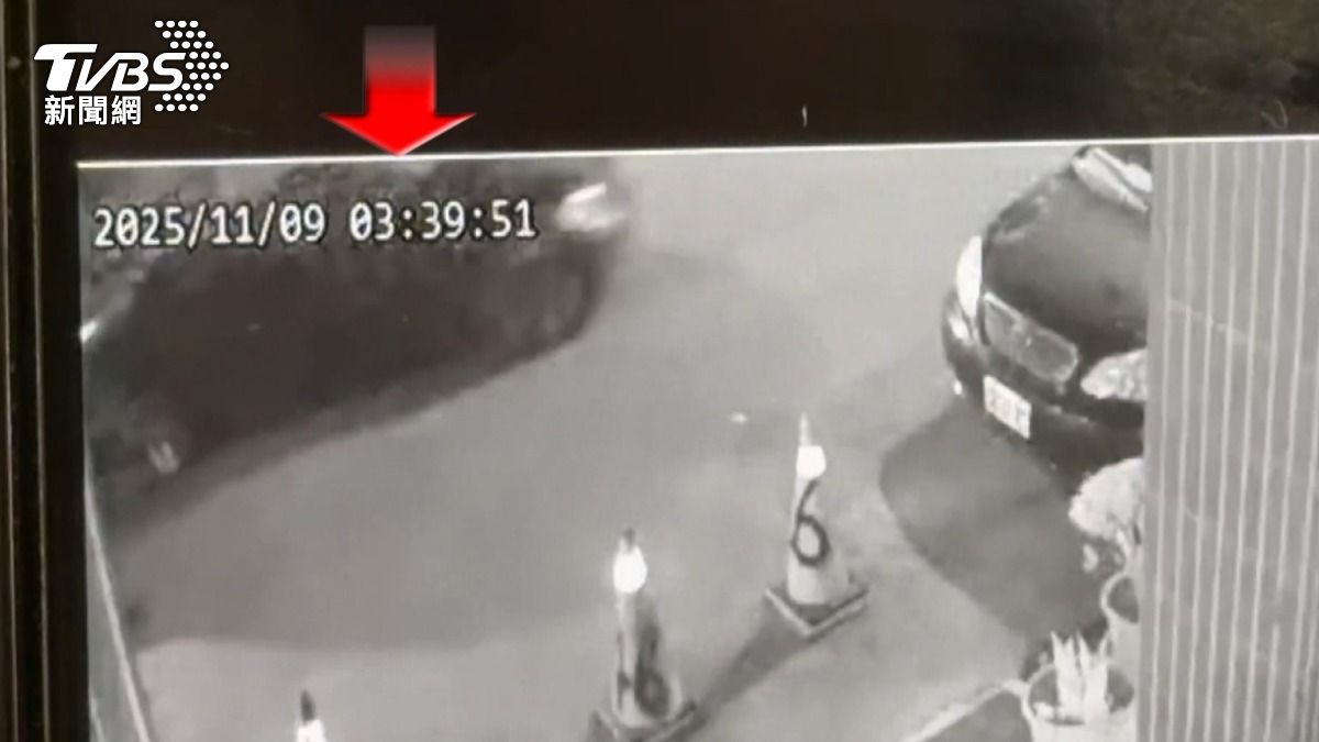 黃男衝撞警方突圍後，先沿著七賢路往東逃逸。（圖／TVBS）