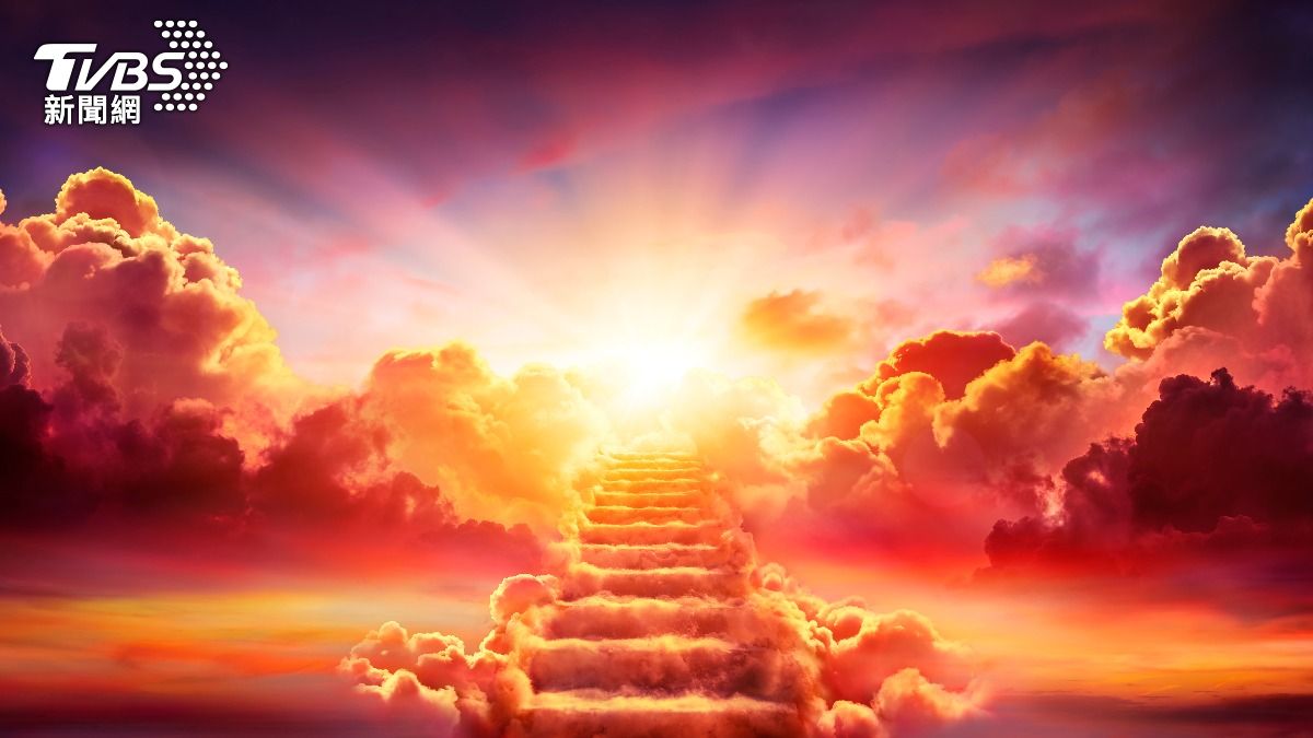 死亡後究竟會看到怎樣的世界是人類永遠無法知道的謎團。（示意圖／達志影像shutterstock）