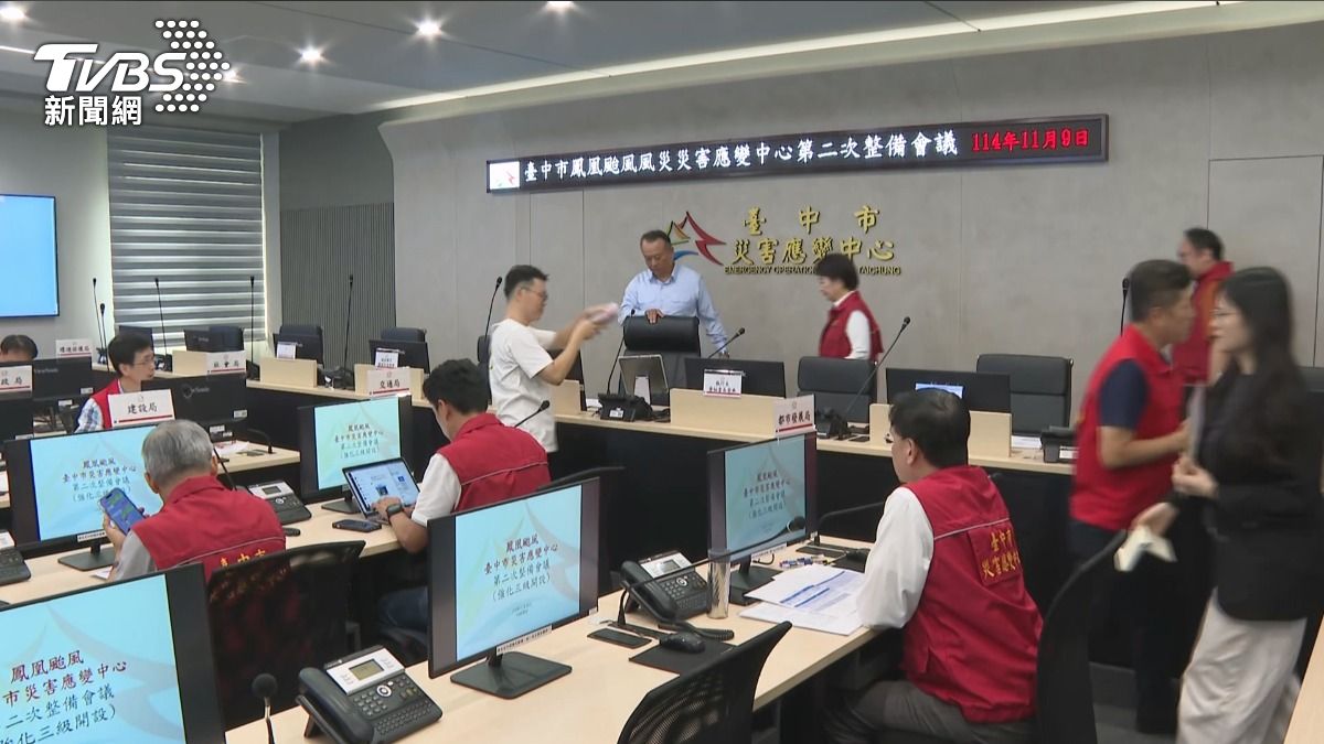 提前2天備戰鳳凰颱風!盧秀燕「全台最早啟動」防廚餘海再現。(圖/TVBS)