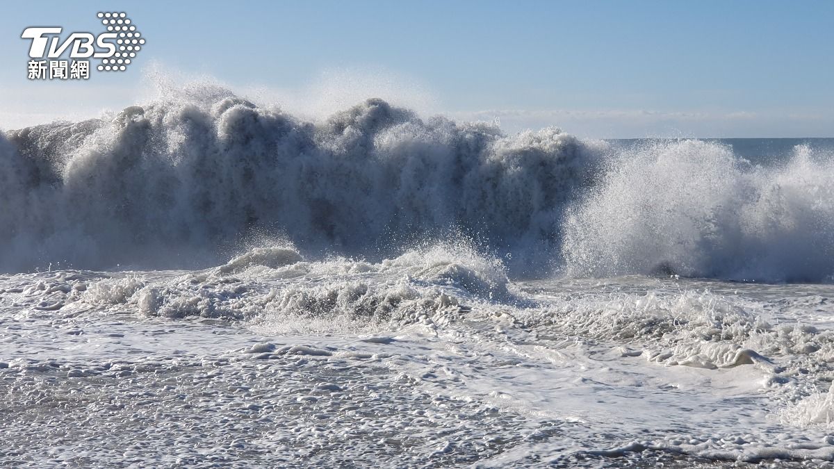 西班牙渡假勝地特內裡費島發生海嘯。（示意圖／達志影像shutterstock）