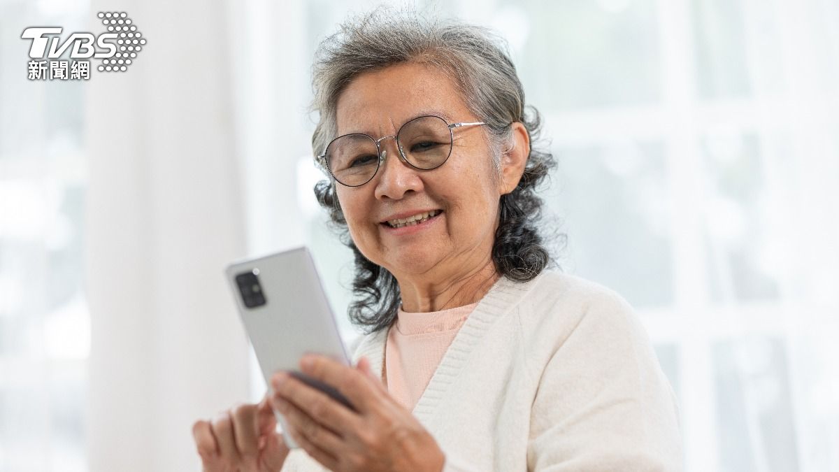 70歲長者5天「重返50歲」!研究揭負面老得快 4招輕鬆逆齡