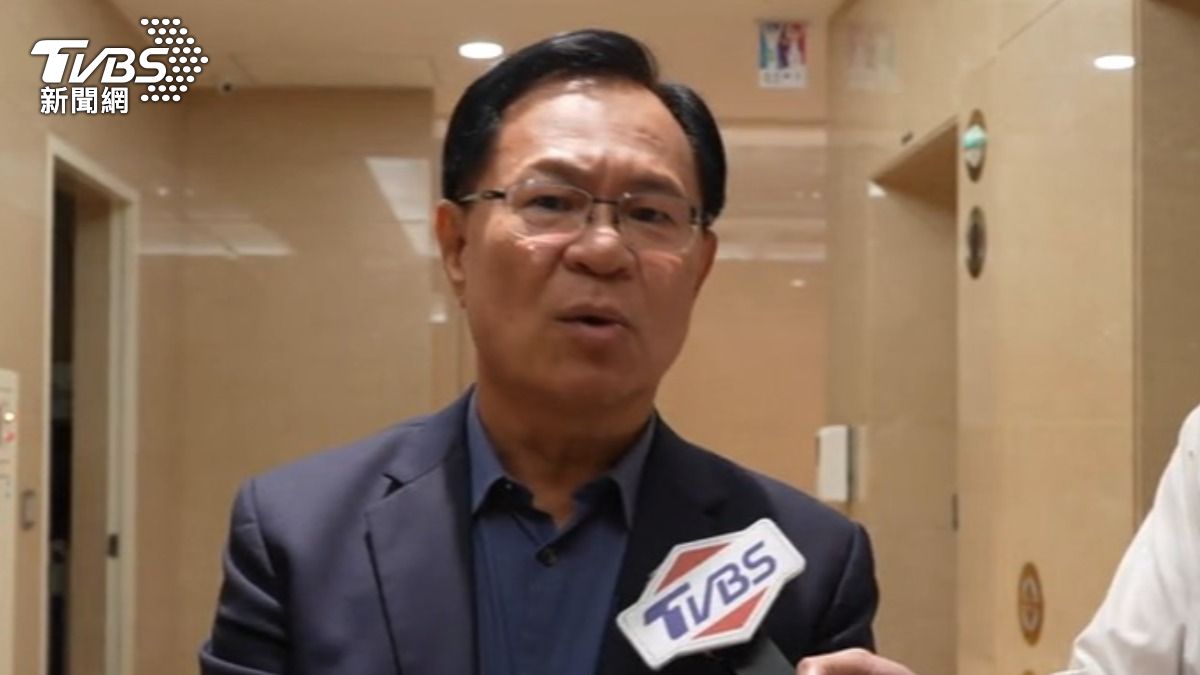 張啓楷和林國成，都駁斥有遊說柯文哲更動兩年條款。（圖／TVBS）