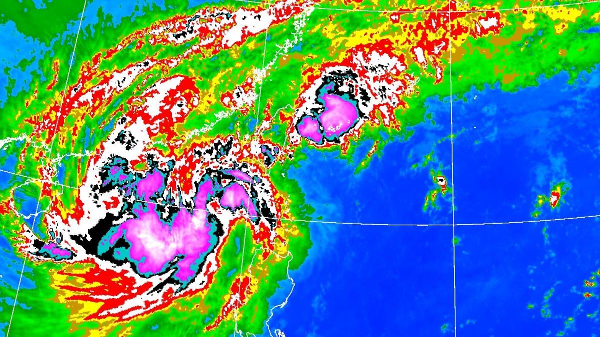 颱風/鳳凰逼近減弱!「致災雨彈」炸裂2地區 吳德榮:最強冷空氣將報到