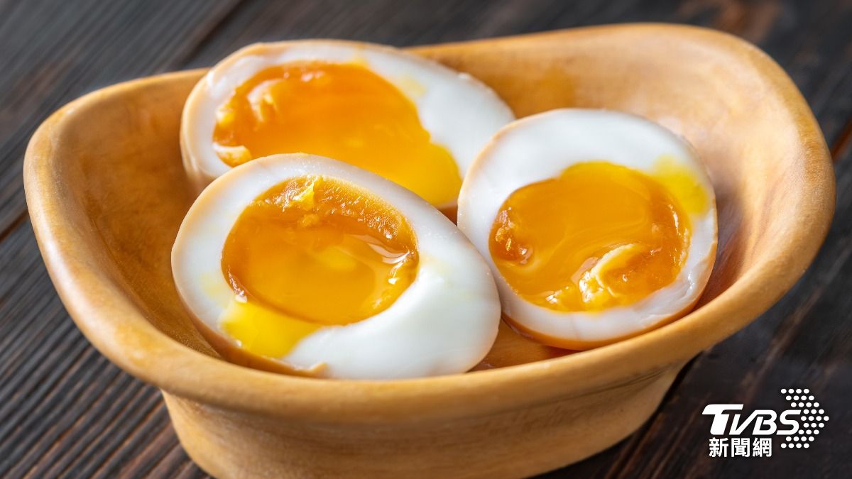 醫師建議補充的雞蛋必須是沒有調味的水煮蛋。(示意圖/shutterstock 達志影像)