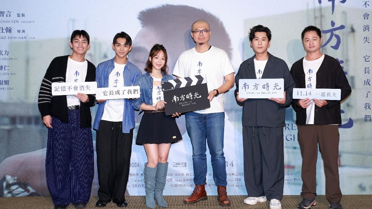 導演率領主演群出席首映會。(圖/百景映畫提供)