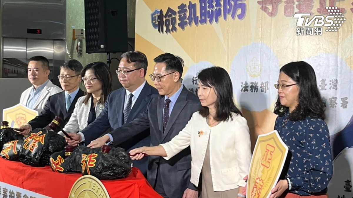 法務部政務次長、高等檢察署主任檢察官、士林地檢署襄閱主任檢察官、刑事局副局長等均到場共襄盛舉。(圖/蕭沁梅攝)