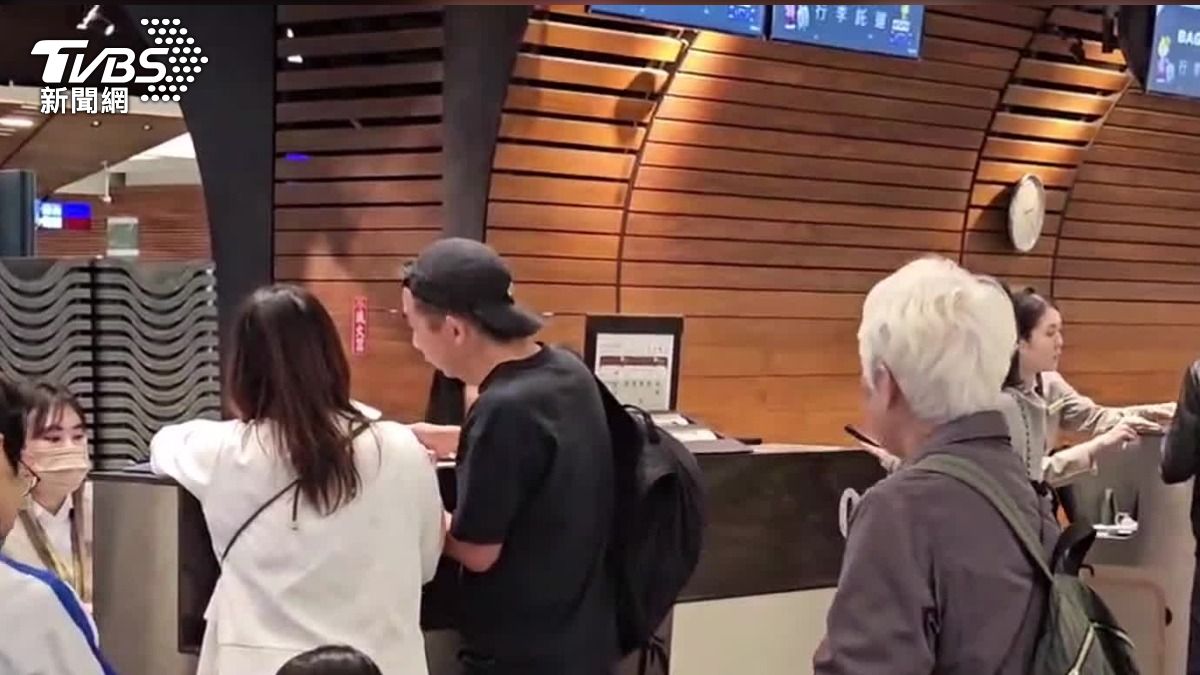 國際航班11日受到影響較小，但航空公司仍提醒旅客，接續需要多關注異動消息。（圖／TVBS）