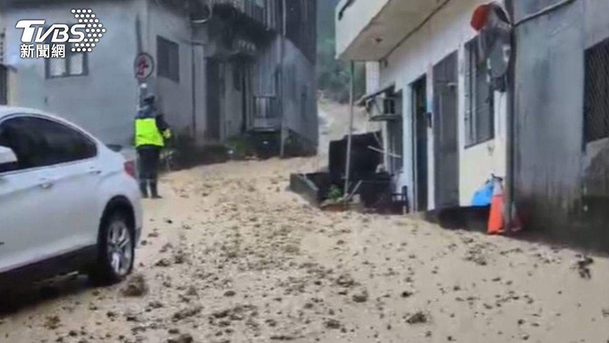 豪雨狂炸！土石流「紅色警戒」56條　 集中新北2區、宜蘭4鄉