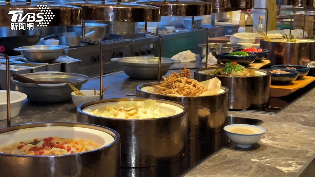 台北君悅飯店也推出優惠,希望可以提升平日的來客數。(圖/TVBS)