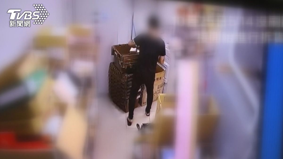 2週訂154件貨　超商店員侵占包裹＋營業額，近300萬。(圖／民眾提供)