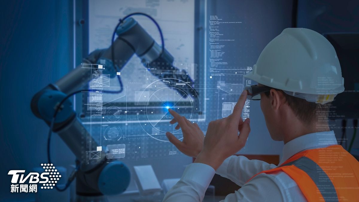 整個智慧眼鏡產業普遍面臨幾大困境:難以平衡性能、輕量化和續航時間。(示意圖/達志影像shutterstock)
