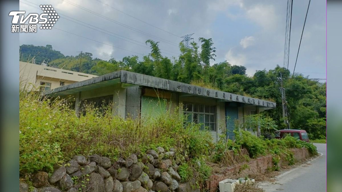 武榮一號變身前四周荒煙漫草(圖/TVBS)