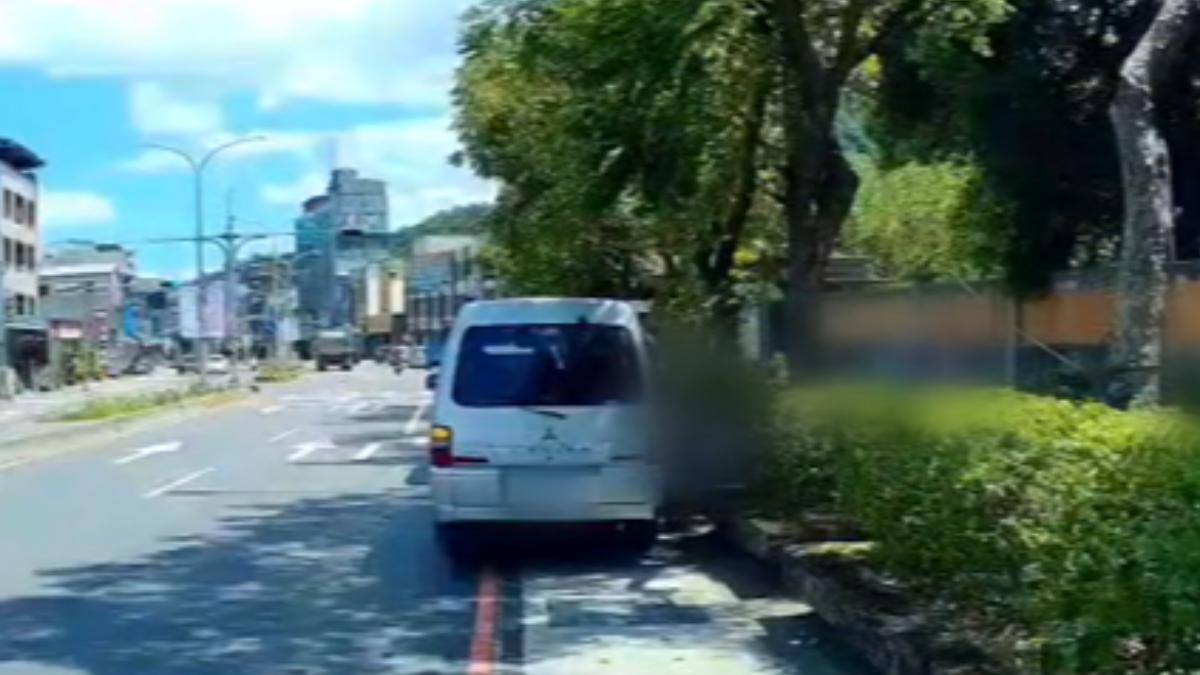 未立案補習班遭控違法載送孩童。（圖／投訴人提供）