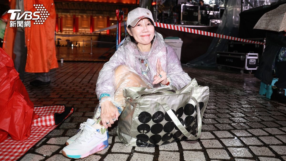 余小姐力挺戶外轉播，笑說要讓柏林愛樂感受到台灣人的熱情。（圖／趙世平攝）