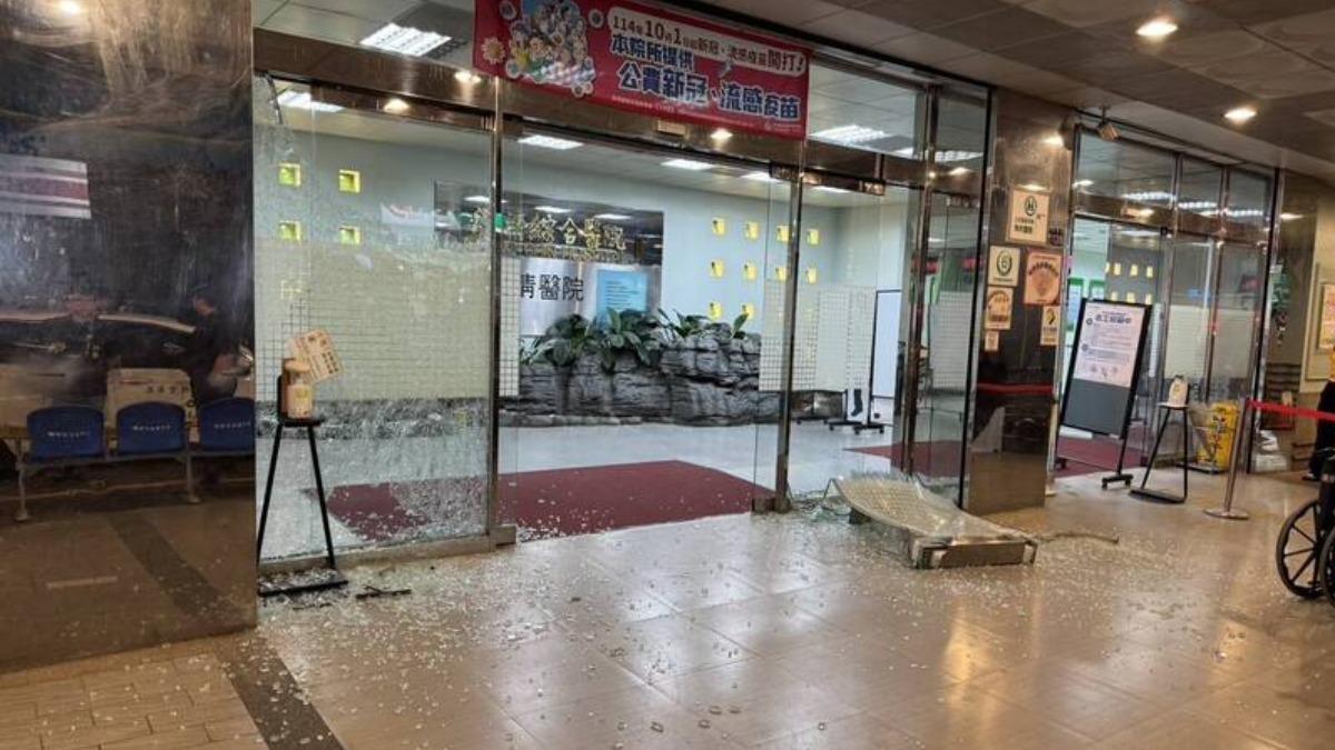又見醫療暴力！台中男疑不爽「沒把病治好」　鐵鎚怒砸爆醫院