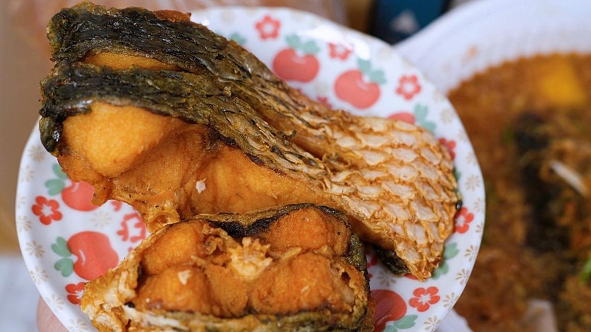 魚肉炸得金黃酥脆，看上去相當誘人。（圖／瑋瑋美食萬歲提供）