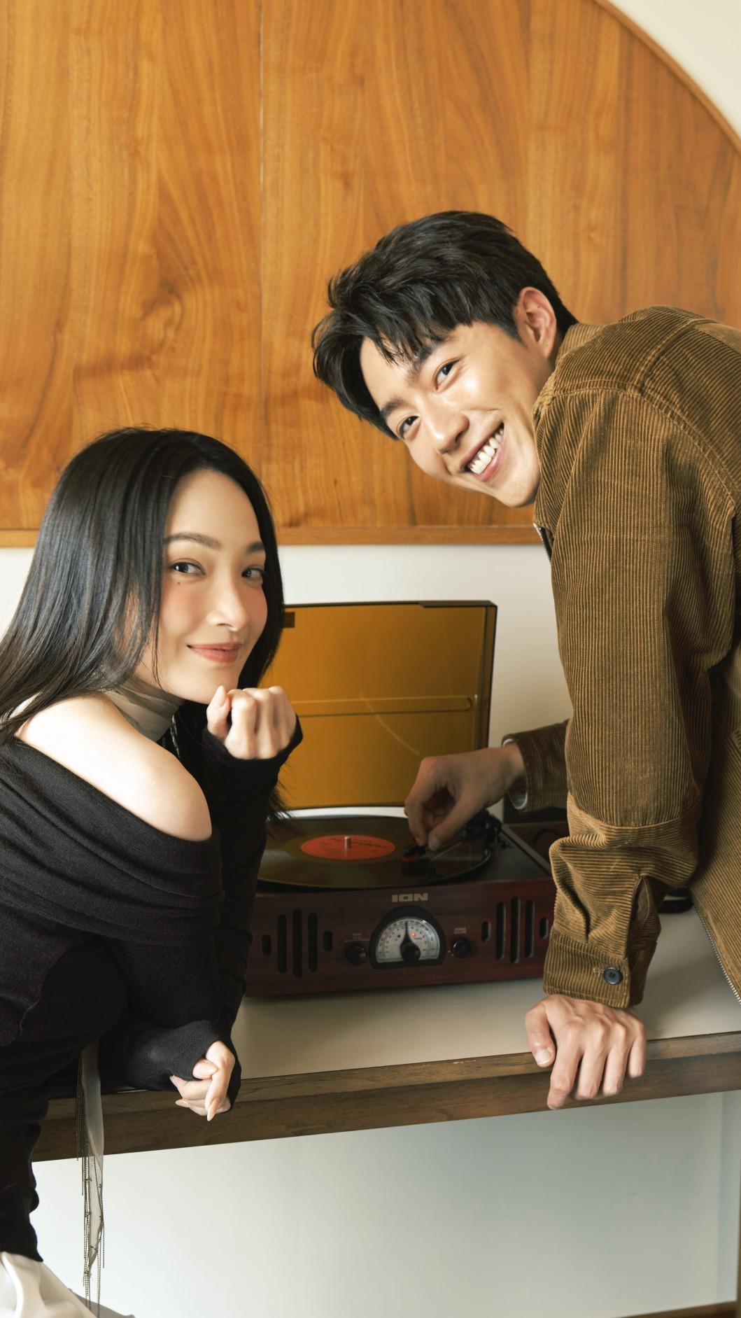 蔡凡熙(右)、林映唯分享故鄉人情味。(圖/ 好工作娛樂提供)