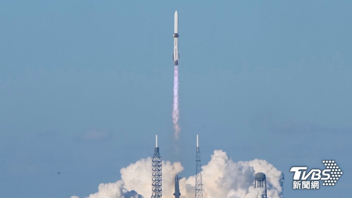 貝佐斯「藍源火箭」順利部署火星衛星 競爭對手馬斯克道賀