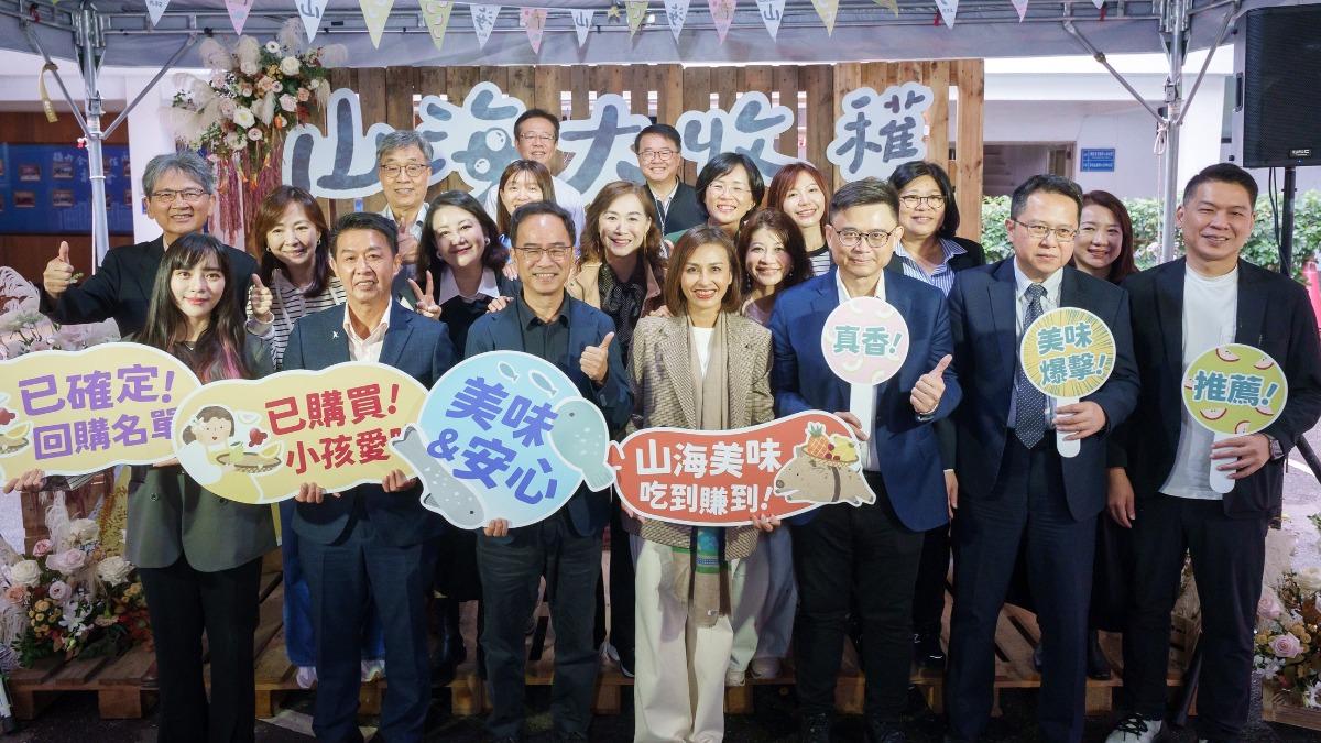 藍綠大和解?邱議瑩辦高雄農漁產盛典 柯志恩、謝龍介現身捧場