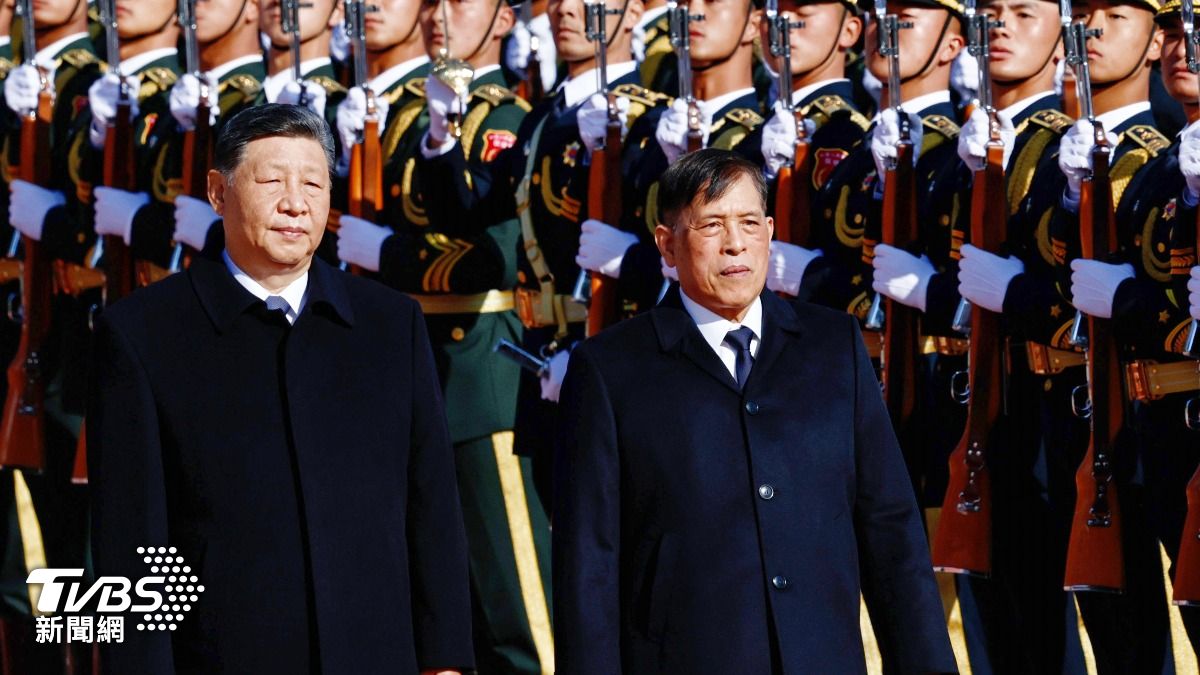 習近平會見泰王稱「中泰一家親」:將推鐵路項目、擴大AI合作