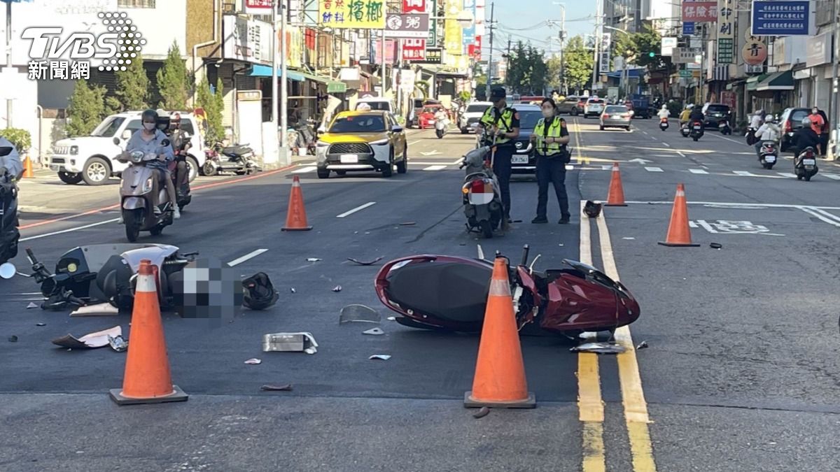 台中3機車連環撞!70歲婦耳漏昏迷 男騎士腹遭車壓