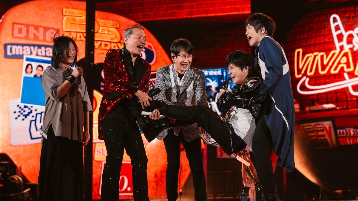 五月天前進上海巡演,帶給歌迷滿滿感動。(圖/相信音樂提供)