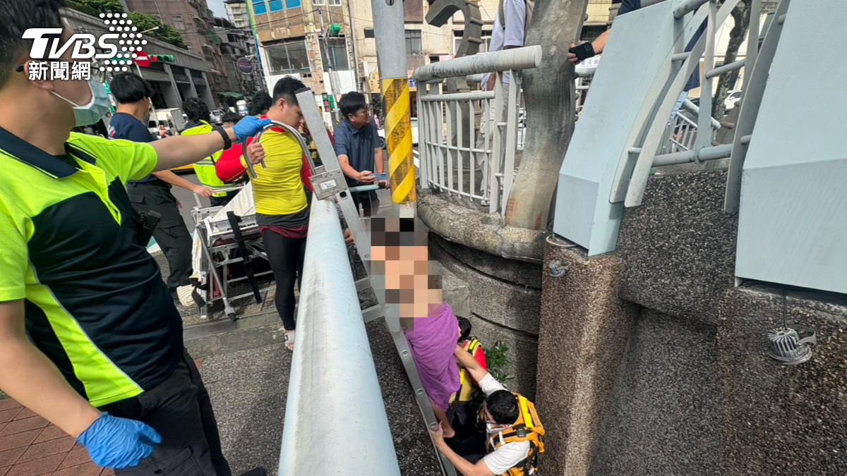 基隆田寮河赫見全裸男!警消速救起 他竟回:想下去洗澡