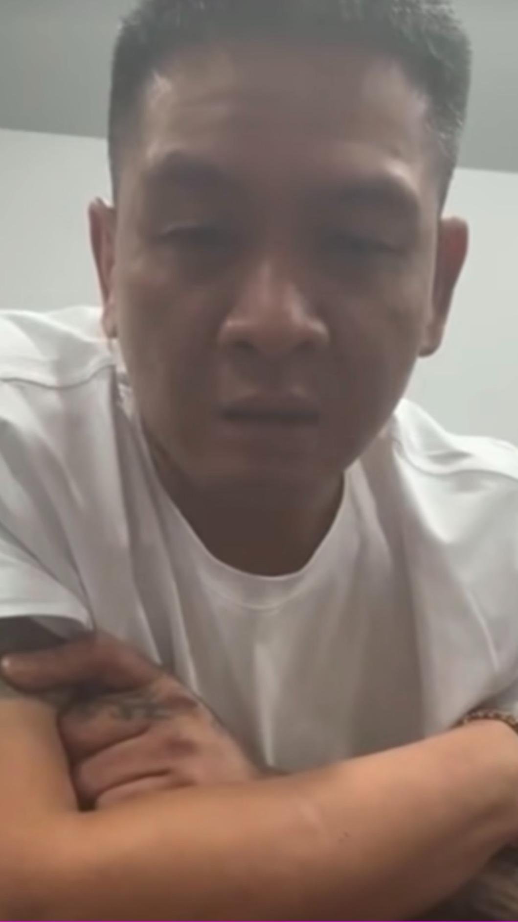 李慶元開直播狠撕館長,揭發毀滅式醜聞。(圖/翻攝自李慶元臉書)