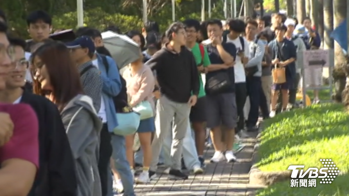 台大湧400人等「匿名免費雞排」撲空　杜奕瑾：台灣還有什麼騙不到？