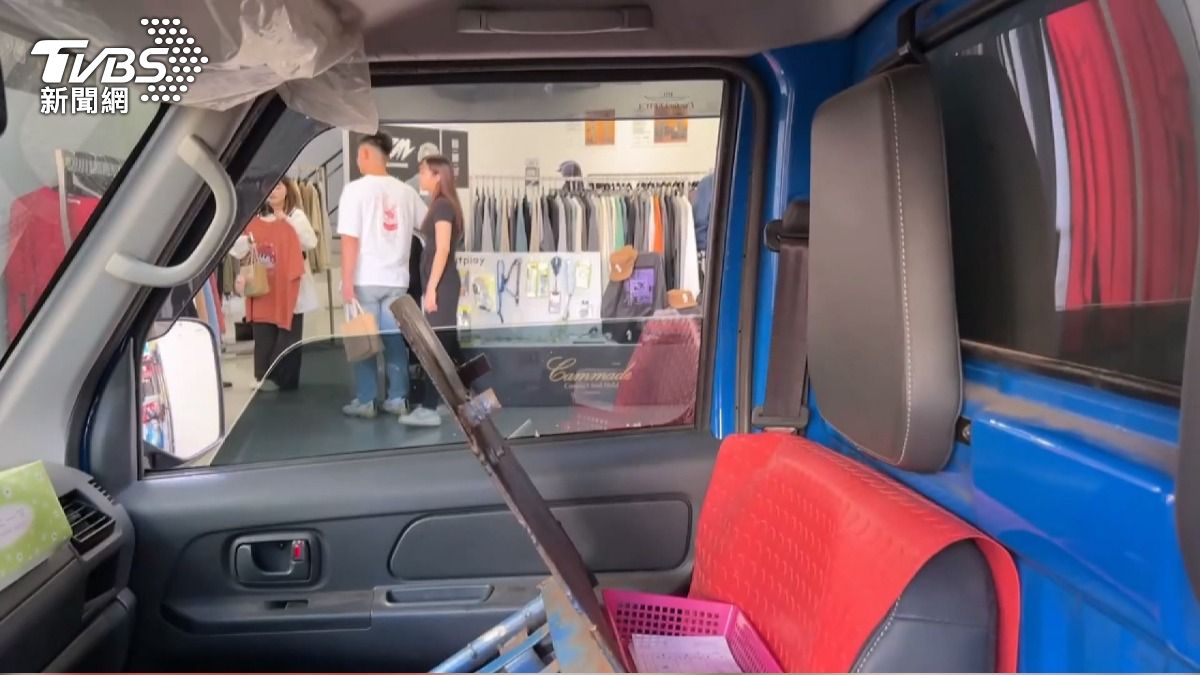 到一中商圈收貨臨停「車門沒鎖」 8萬現金+iPhone秒被偷。(圖/TVBS)