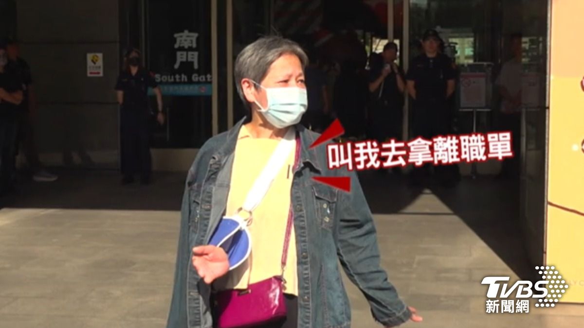 員工曾不慎被絞肉機切斷手指，受傷後繼續為公司賣命，但無法配合瓦城遷廠，因此遭公司要求離職，還拿不到資遣費。（圖／TVBS）