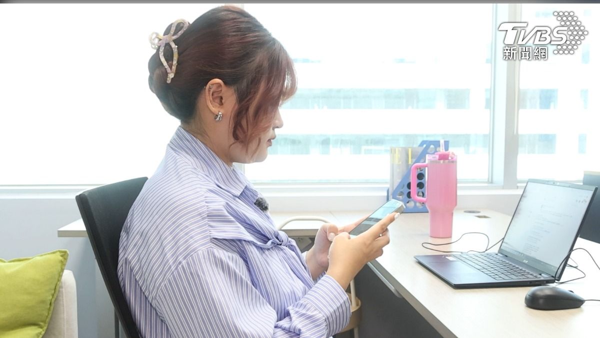 上班族用截圖法降低消費慾望 (圖/TVBS)