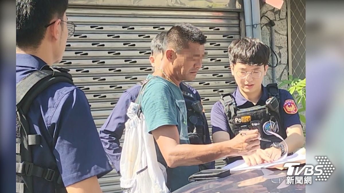 男子涉嫌恐嚇鄰居又在殯儀館行竊。（圖／TVBS）