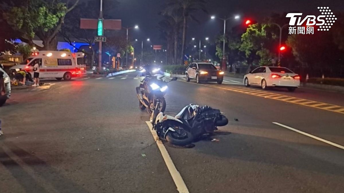 兩名傷者已被送往醫院接受進一步治療，事故的詳細肇事責任仍在調查中。（圖／TVBS）