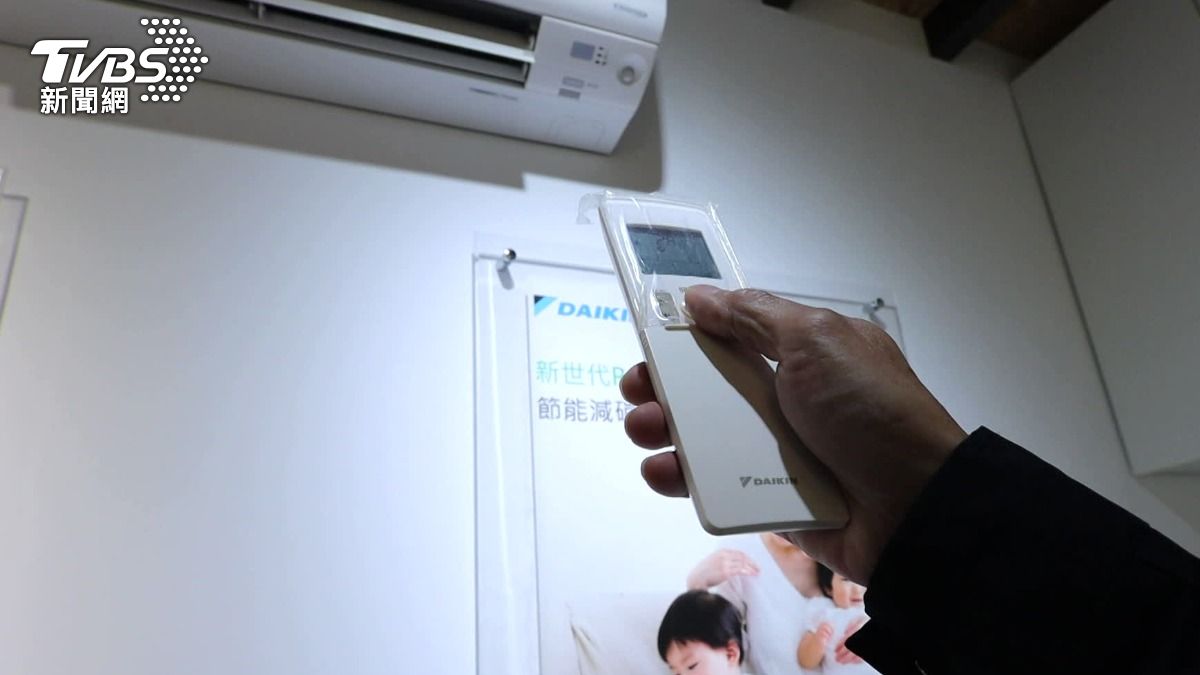 開暖氣卻不暖,問題可能出在出風口調錯方向。(圖/TVBS)