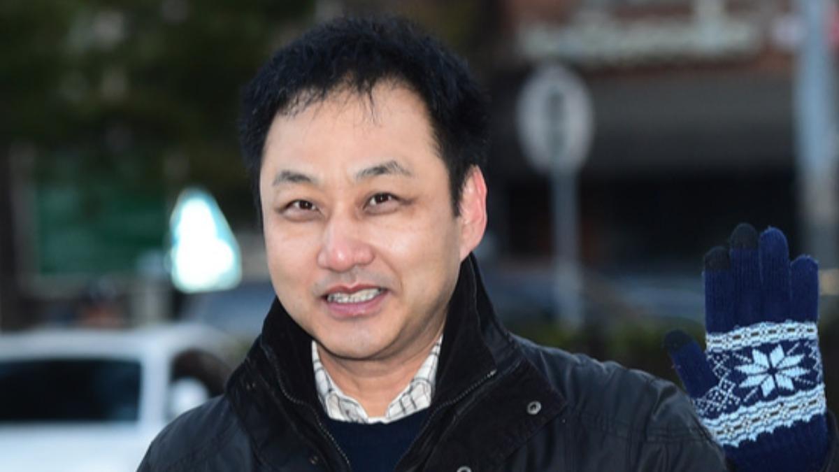 20分鐘搶命!59歲男星拍攝中摀胸倒下 毫無前兆「病因曝光了」