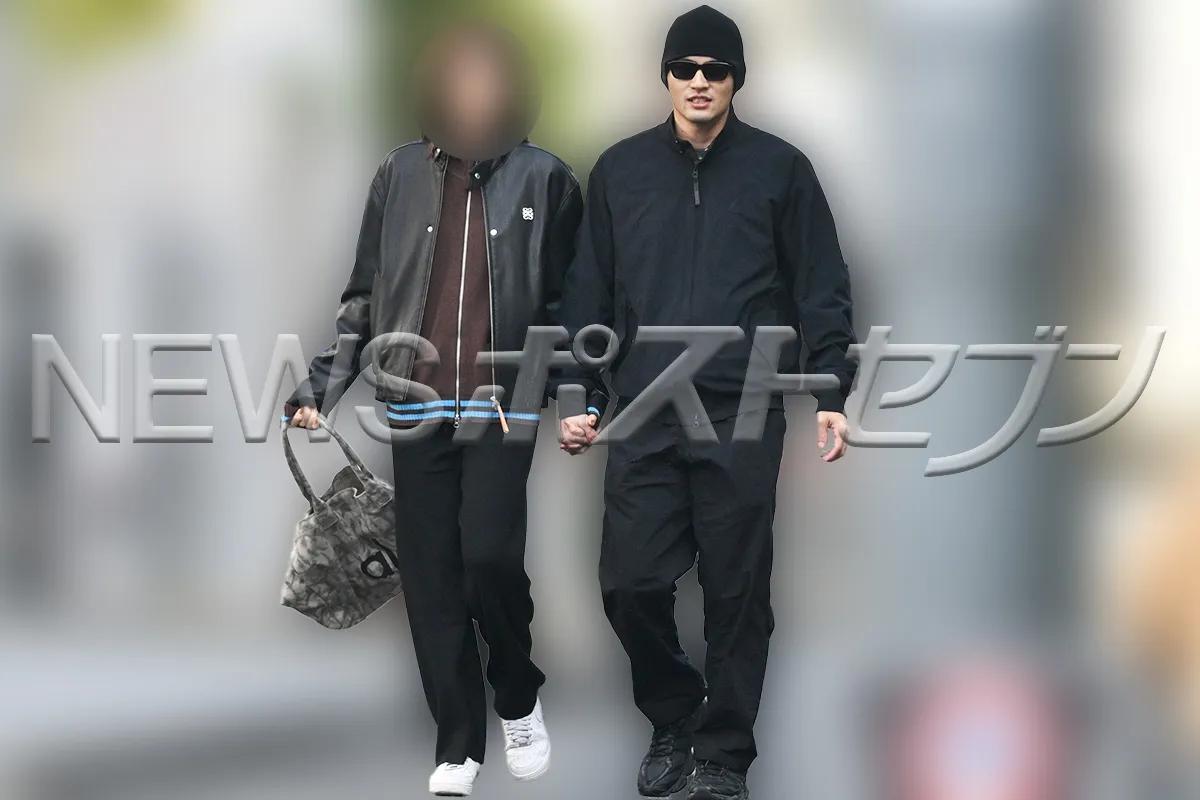 水上恒司(右)對自己的戀情坦言不諱。(圖/翻攝自news-postseven)
