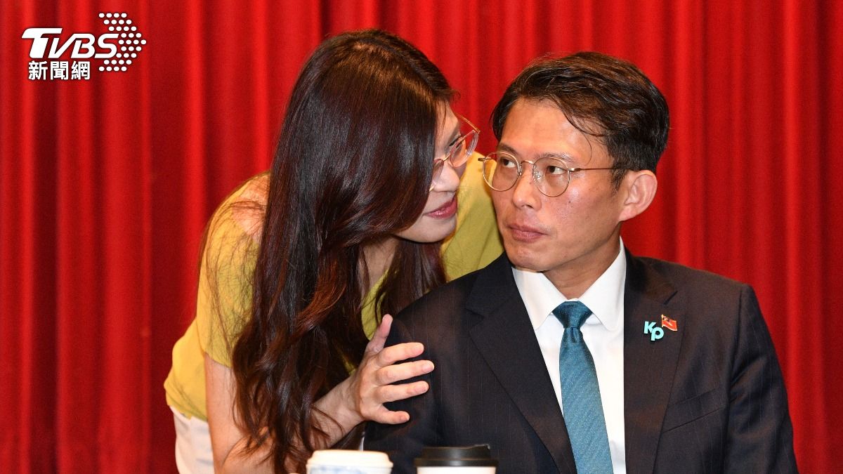 藍白合「2大變數」!鄭黃會前示警 名醫憂:重蹈2024覆轍