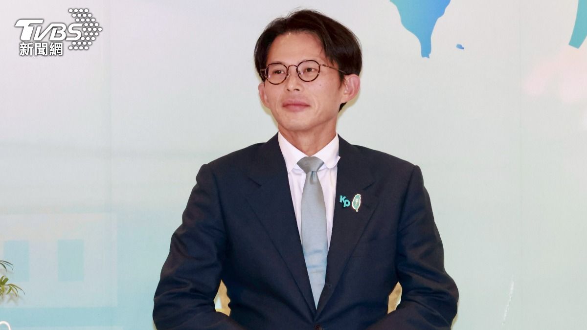 鄭黃會前「柯文哲半夜傳訊關心」 黃國昌曝未來共同會面可能性