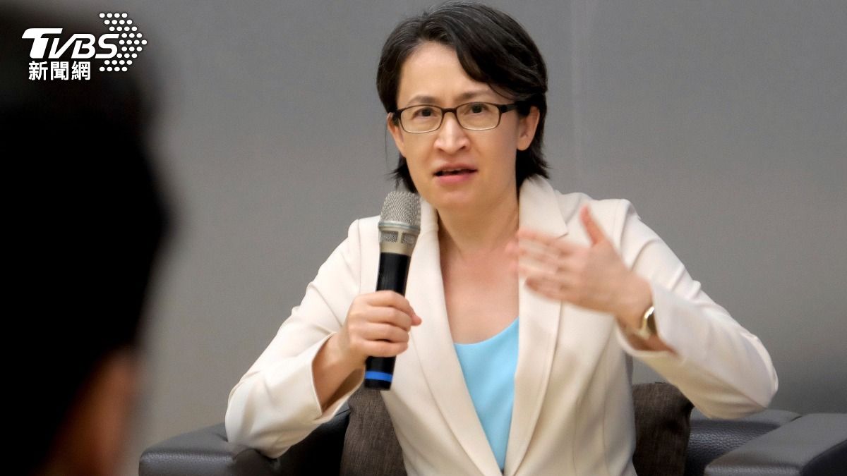 鄭麗文稱普欽非獨裁者！　蕭美琴「強硬表態」了