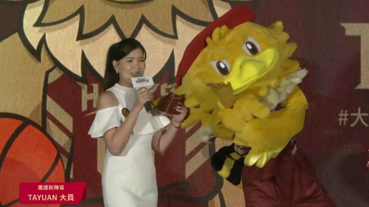 台鋼獵鷹籃球隊的吉祥物大員。(圖/翻攝自臺南台鋼獵鷹職業籃球隊yt)