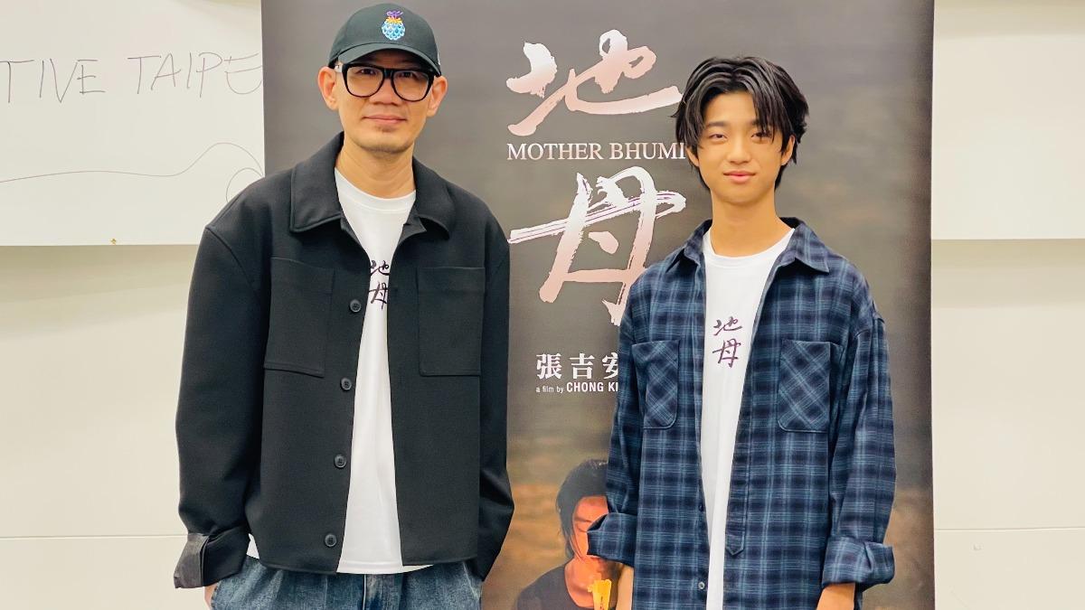 導演張吉安(左)和白潤音19日出席《地母》媒體茶敘。(圖/海鵬提供)