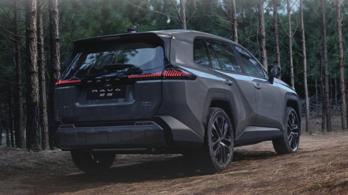 第6代RAV4在中國提供2.0升自然進氣、2.0升油電、2.5升油電三種動力。(圖/一汽豐田)