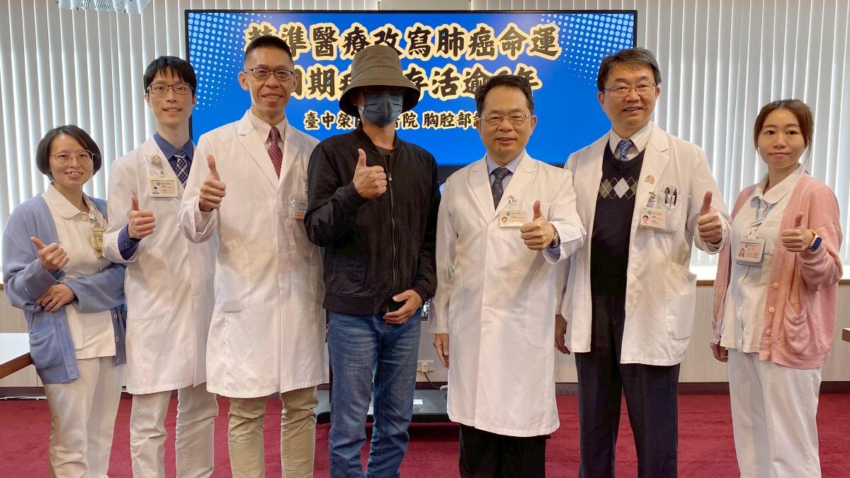 吳男體力逐漸恢復,日前重返職場。(圖/台中榮總提供)