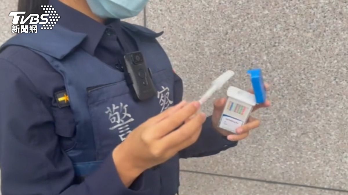 毒品唾液快篩正式上路,三分鐘測出陽性者。(圖/TVBS)