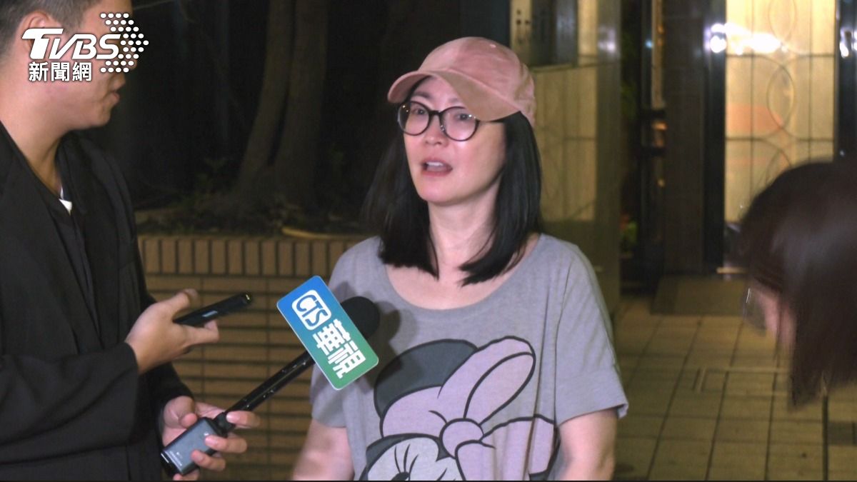 藝人帶走一顆蛋引火爆爭議!「被當小偷」怒給一星 店家道歉了。(圖/TVBS)