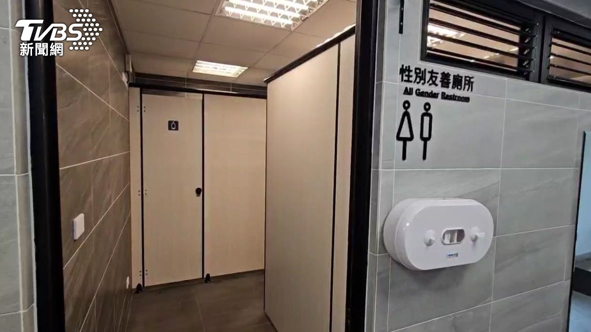 雖然廣設性別友善廁所，但基於安全疑慮，一般女性還是會選擇使用女用廁所。（圖／TVBS）