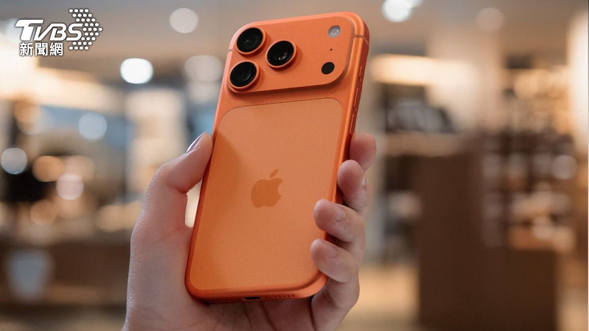 iPhone 17 系列掀起換機潮，但機款銷量卻與蘋果分析師所想的大不同。(示意圖／shutterstock 達志影像)