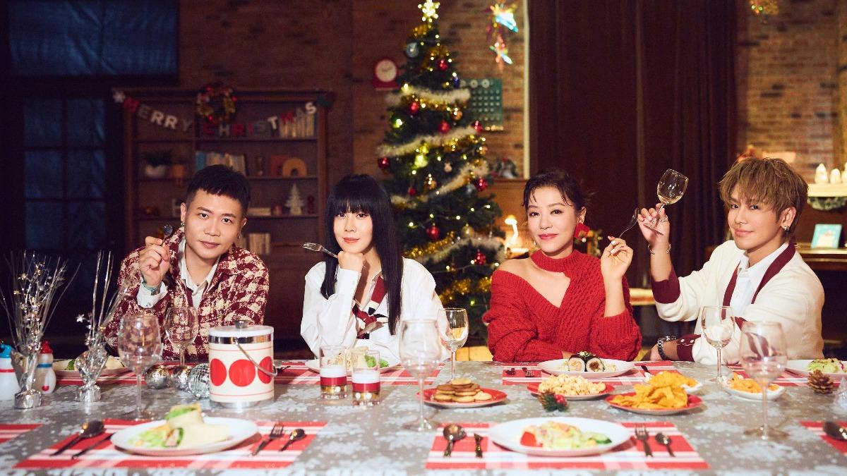 蕭秉治(左起)、白安、丁噹和鼓鼓分享聖誕節計畫。(圖/相信音樂提供)